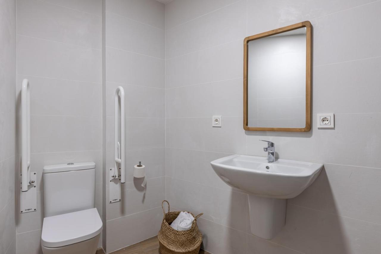 Apartamentos Libere Malaga La Merced Eksteriør bilde