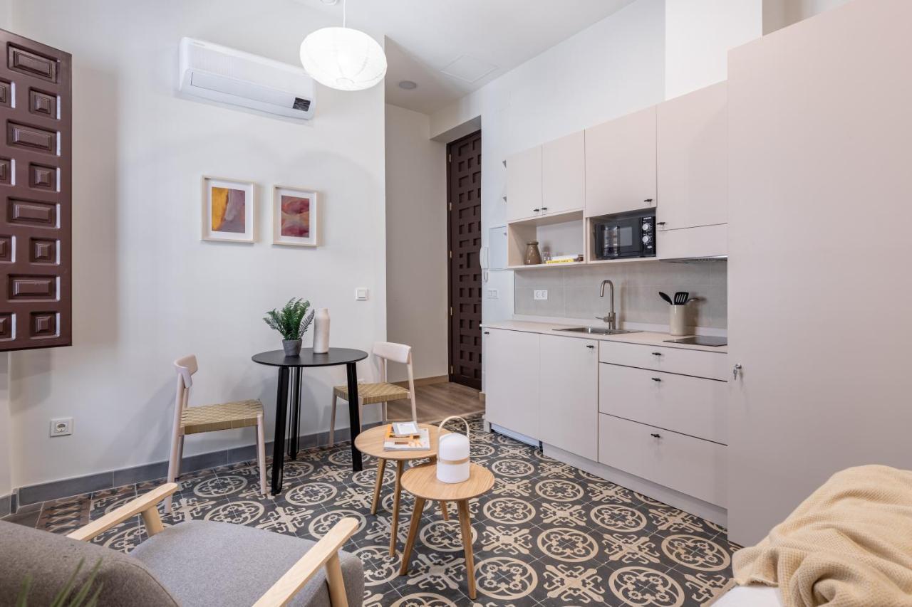 Apartamentos Libere Malaga La Merced Eksteriør bilde